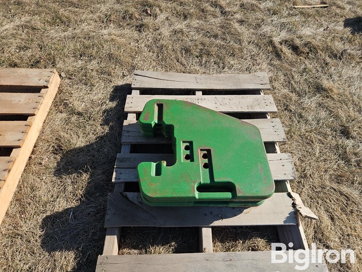 john-deere-suitcase-weights-image-1