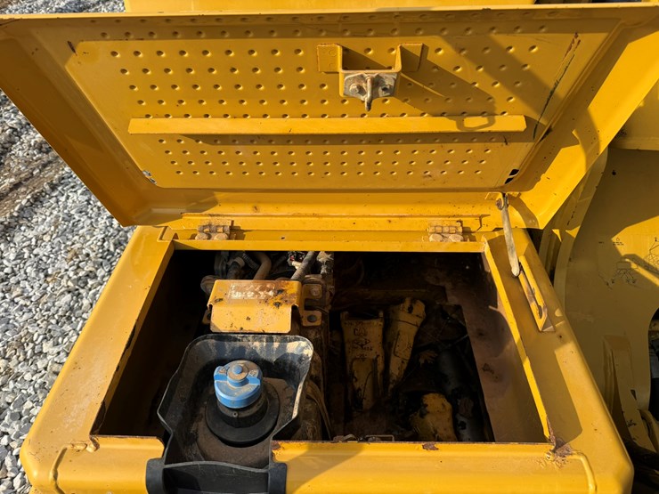 caterpillar-323fl-image-25