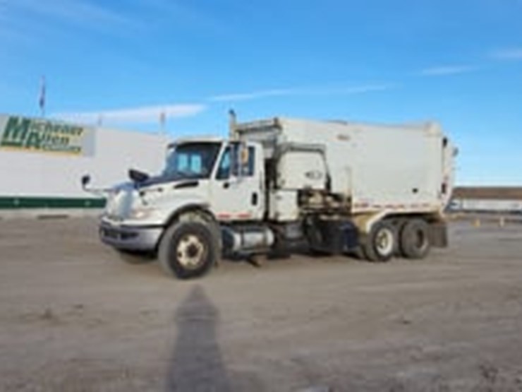 2017-international-workstar-7400-image-5