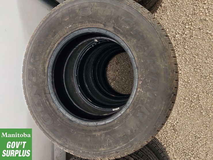 set-of-4-general-grabber-hts-tires-225/75r16-image-1