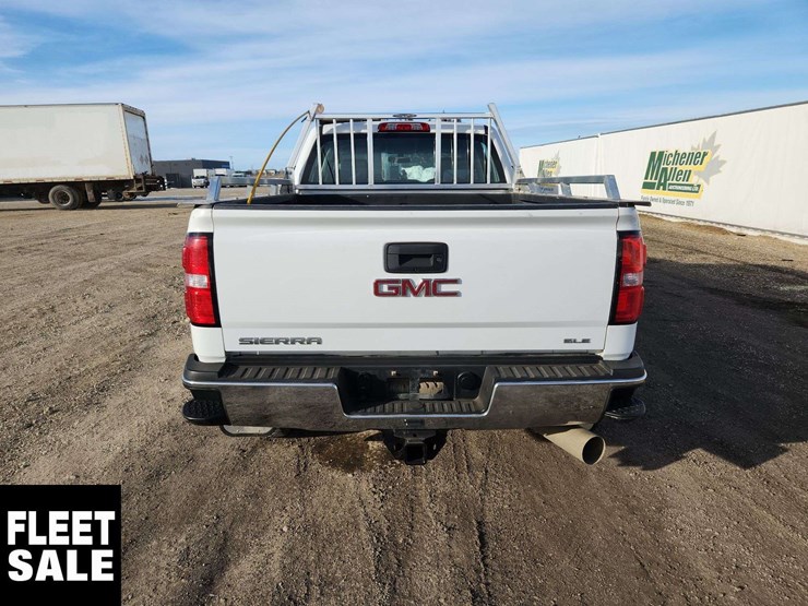 2018-gmc-sierra-2500hd-image-7