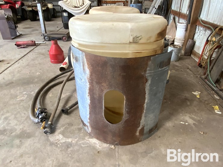 200-gallon-saddle-tanks-w/bracket-image-8