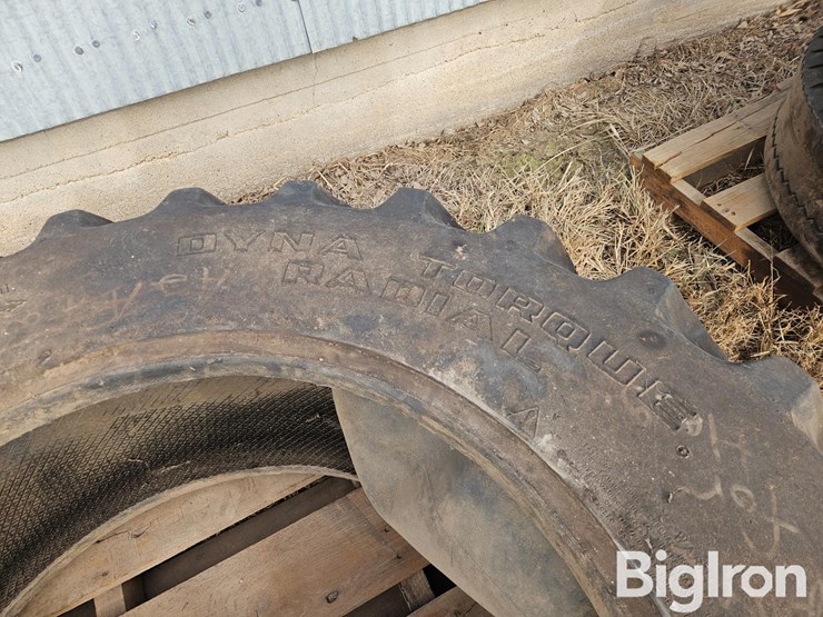 goodyear-13.6r28-tire-image-6