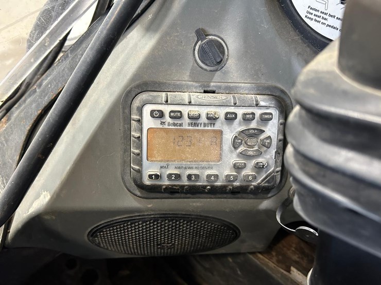 bobcat-t650-image-28