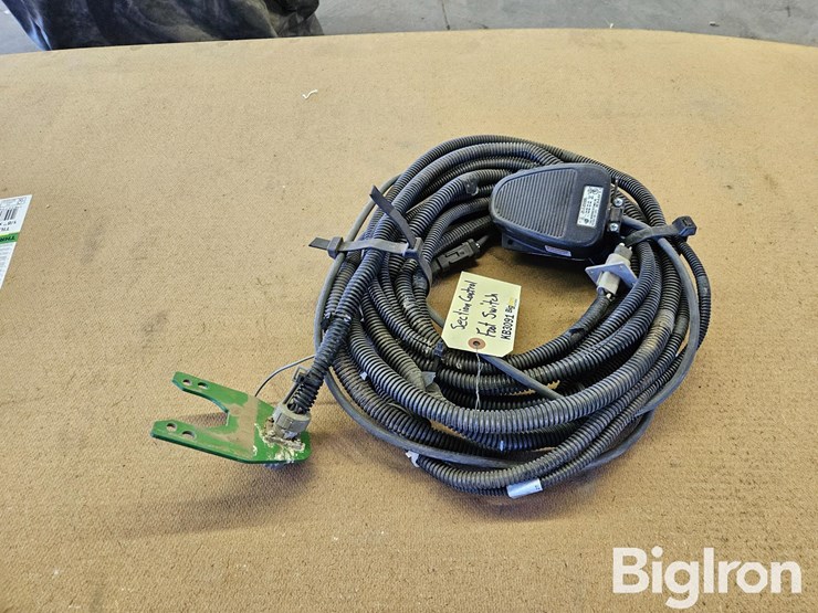 section-control-foot-switch-image-1