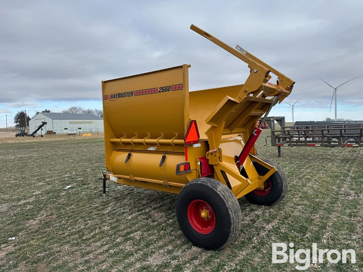 2019-haybuster-2660-image-7