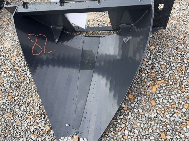 unused-skid-steer-tree-digger-attachment-image-3