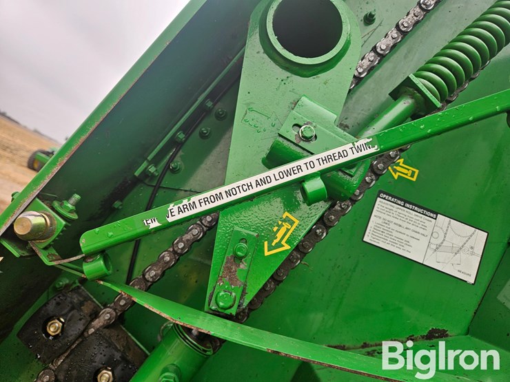 2007-john-deere-568-image-14