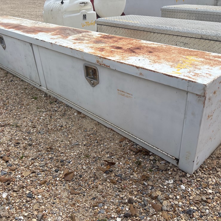 #1626 • STEEL TOOL BOX FOR PICKUP