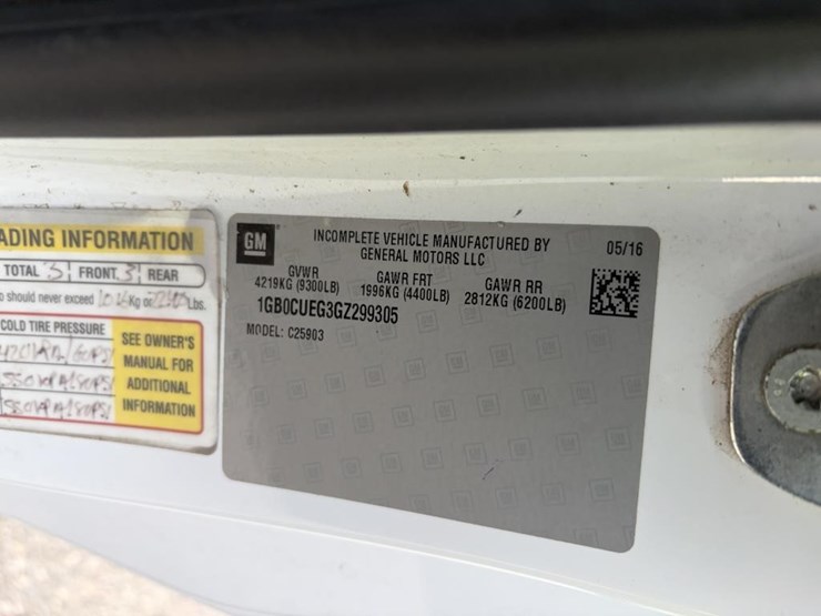 2016-chevrolet-silverado-2500-image-17