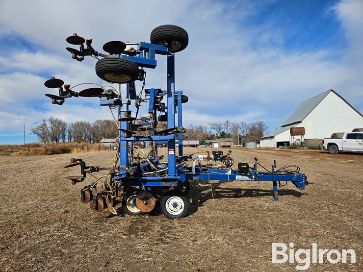 blu-jet-landwalker-image-4