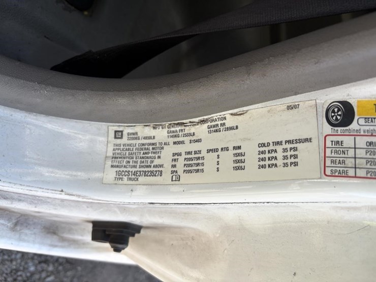 2007-chevrolet-colorado-image-32