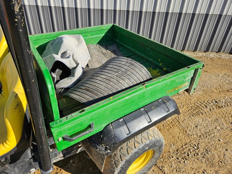 2012-john-deere-gator-image-9
