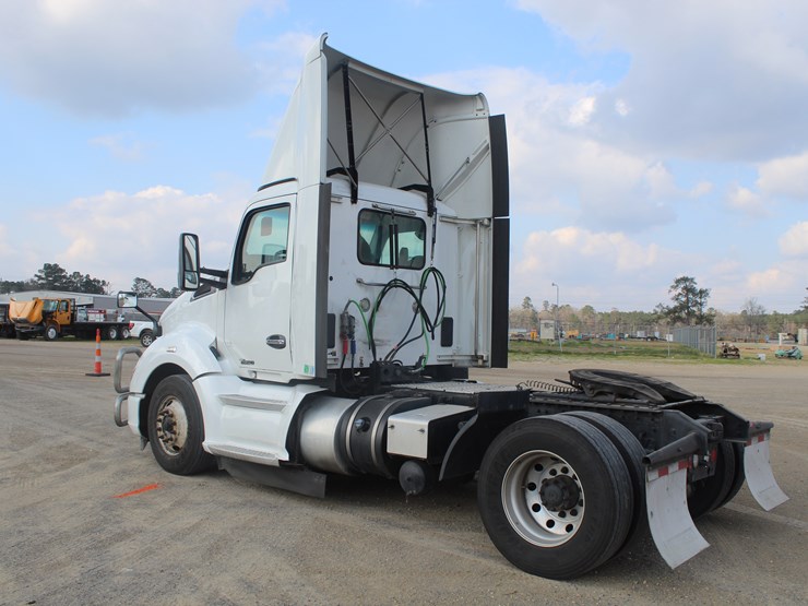 2020-kenworth-t680-image-4