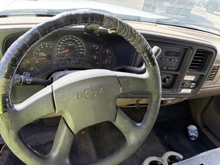 2003-chevrolet-2500-image-11