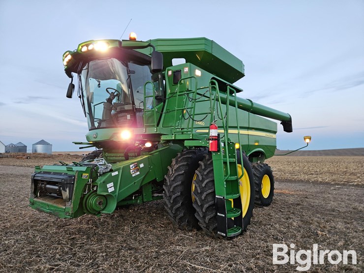 2017-john-deere-s660-image-12