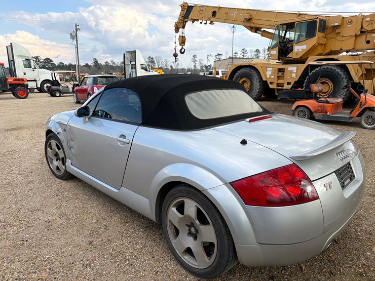 #776-•-2002-audi-tt-quattro-image-3