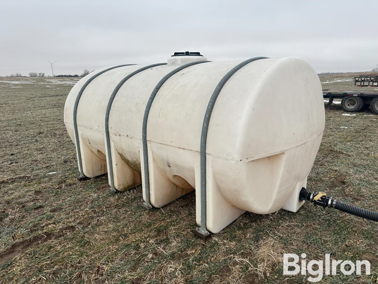 2550-gallon-bulk-tank-image-3