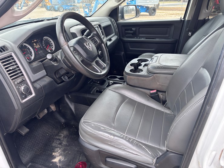 2014-dodge-3500-image-6