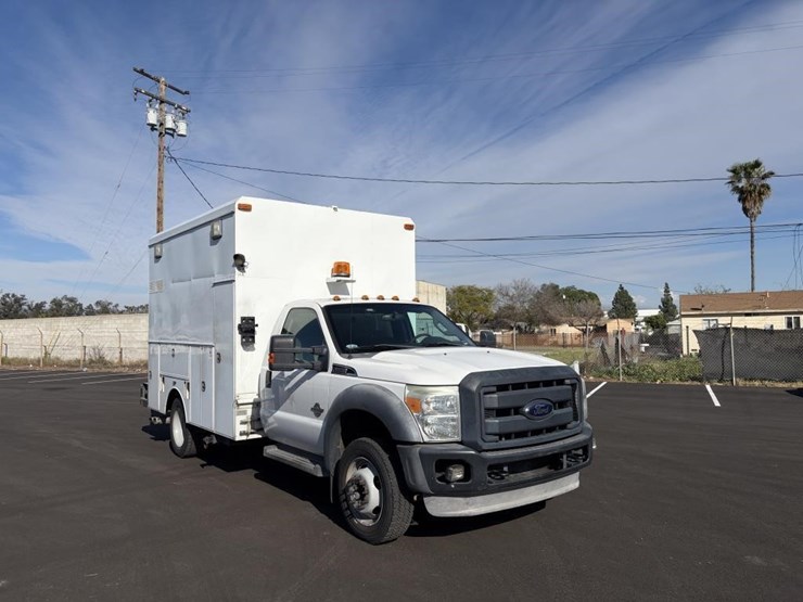 2012-ford-f550-sd-image-2