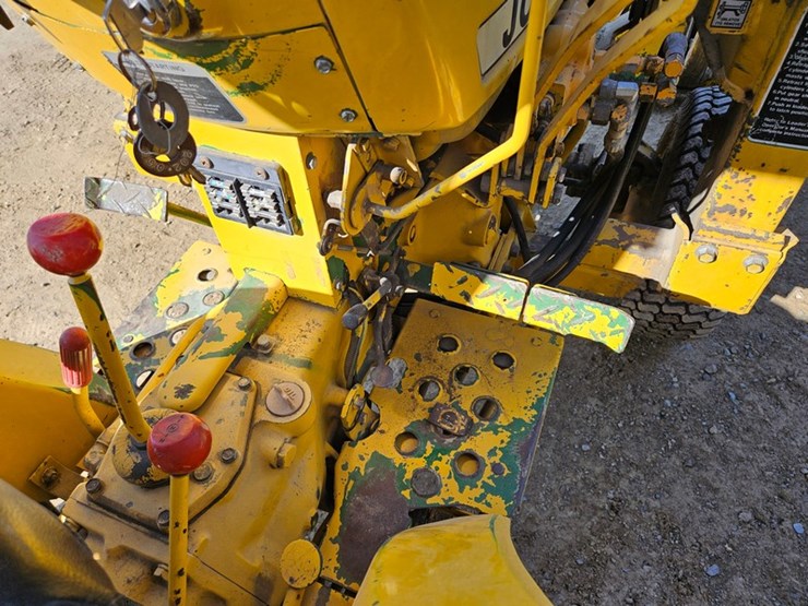john-deere-650-image-17