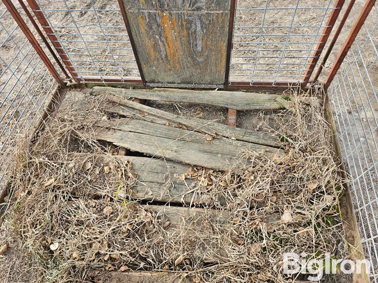 hoskins-3-pt-livestock-carrier-image-10