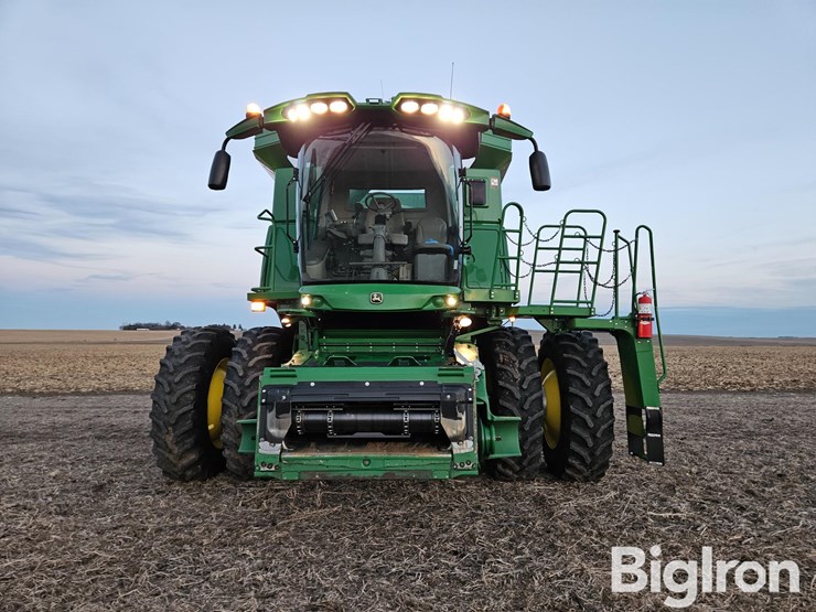2017-john-deere-s660-image-13