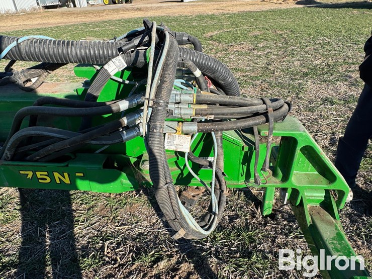 2020-john-deere-1775nt-image-17