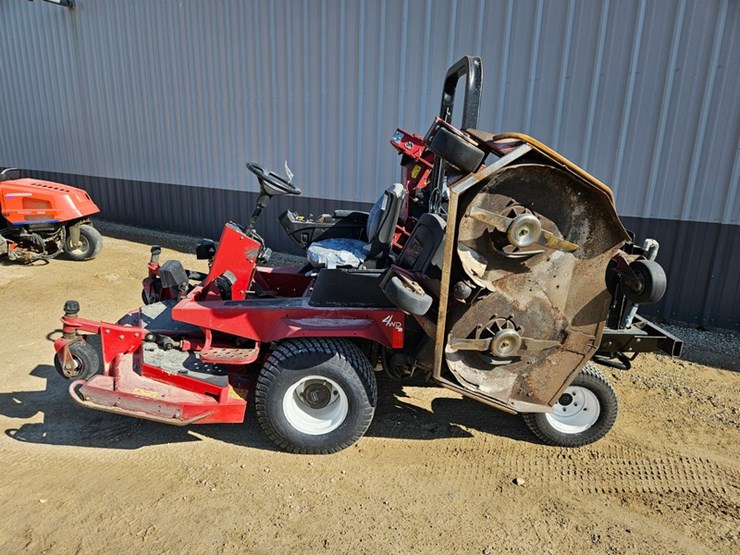 toro-groundsmaster-4000d-image-2