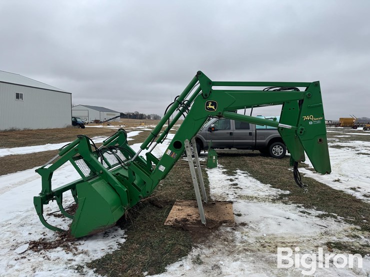 john-deere-740-image-8