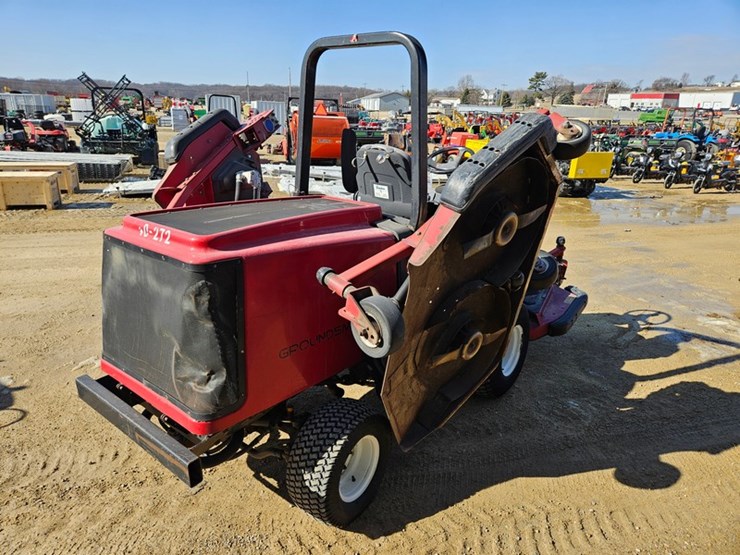 #155-•-toro-ground-master-4000d-4x4-wide-area-mower-image-5