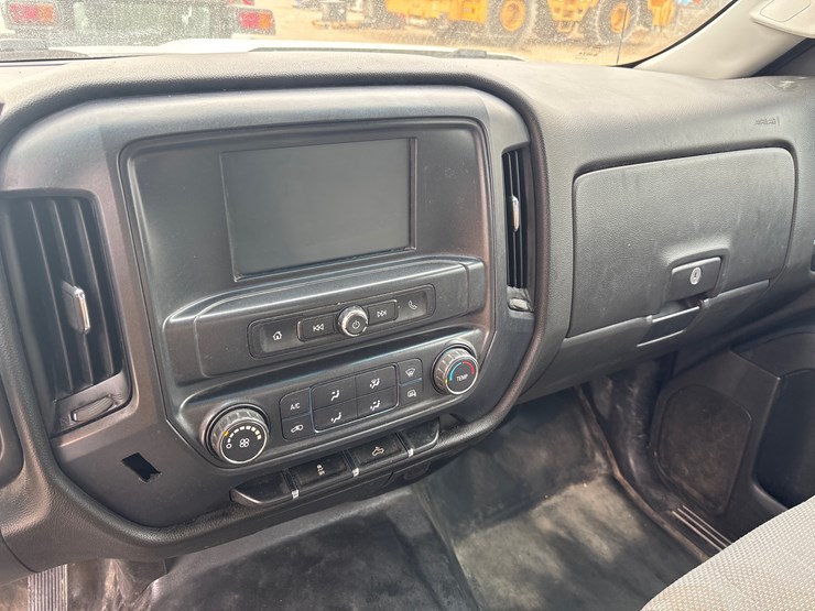 2016-chevrolet-3500hd-image-11