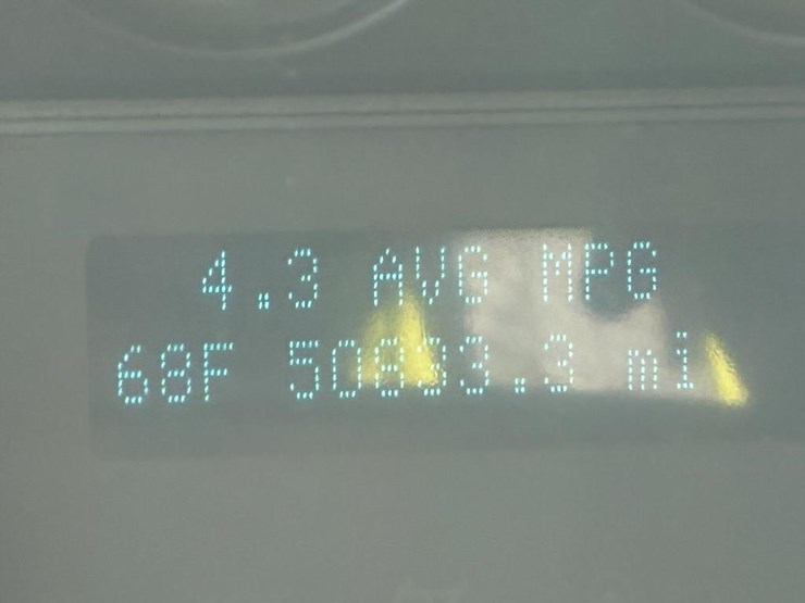 2011-ford-f550-image-15