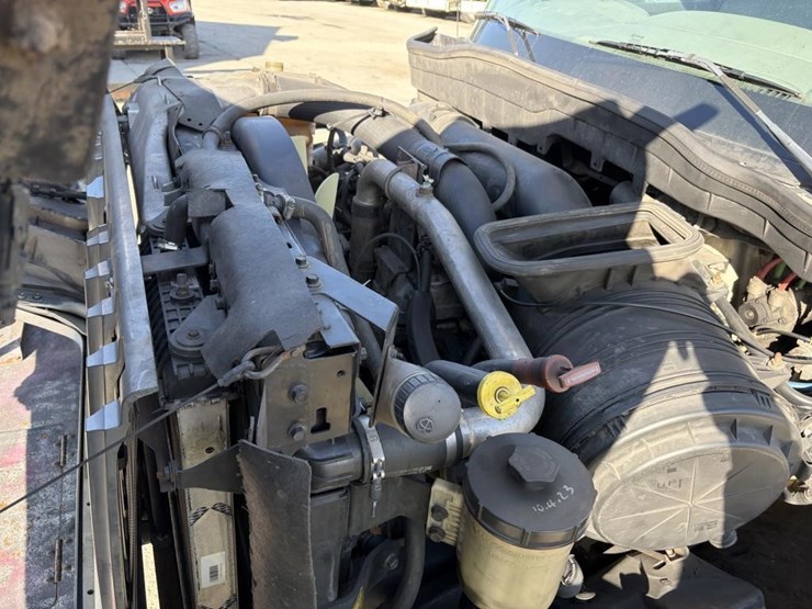 2012-international-workstar-7400-image-8