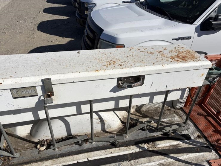 2013-ford-f150-xl-image-26