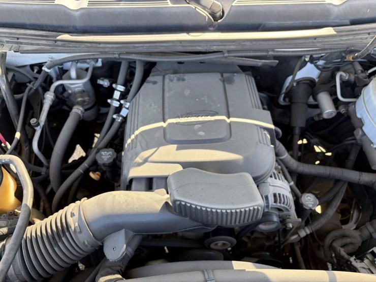 2011-chevrolet-2500-image-17