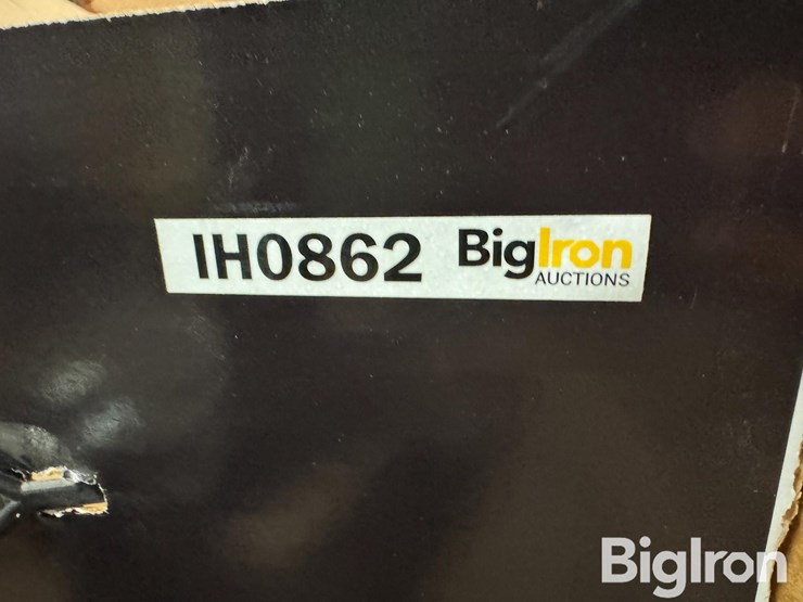 tractor-monitor-brackets-&-2630-harness-image-10