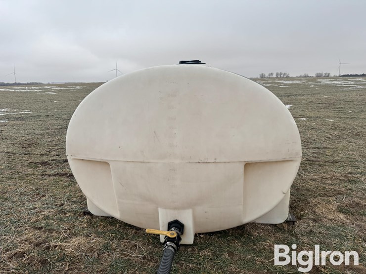 2550-gallon-bulk-tank-image-2