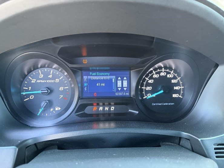 2015-ford-explorer-image-14