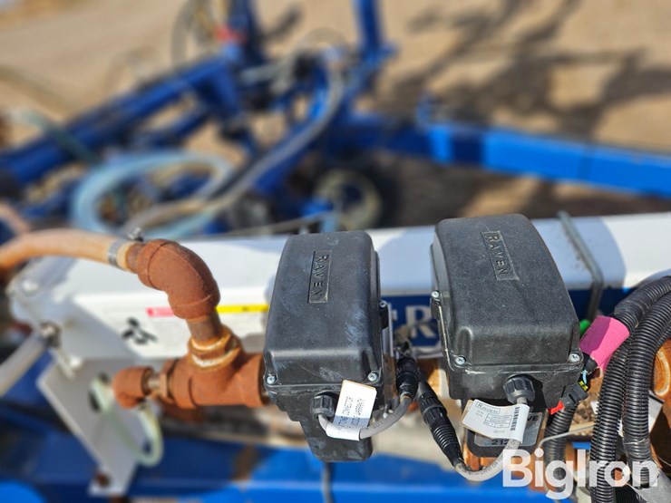 blu-jet-landwalker-image-12