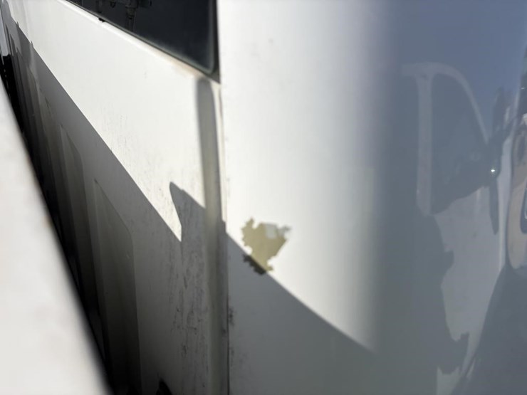 2011-chevrolet-2500-image-29