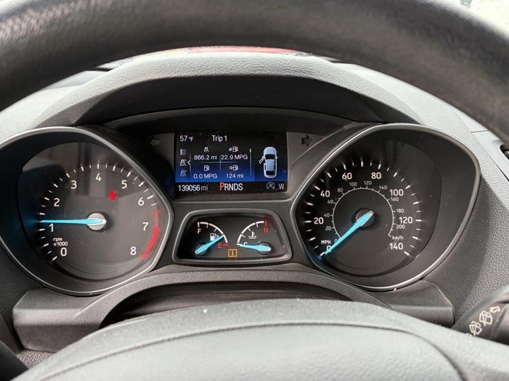 2019-ford-escape-se-image-16