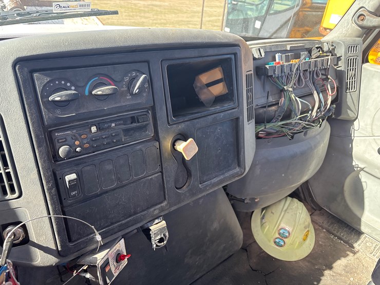 2006-international-4300-image-9