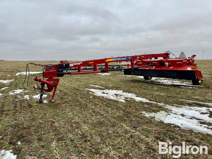 new-holland-h7460-image-1