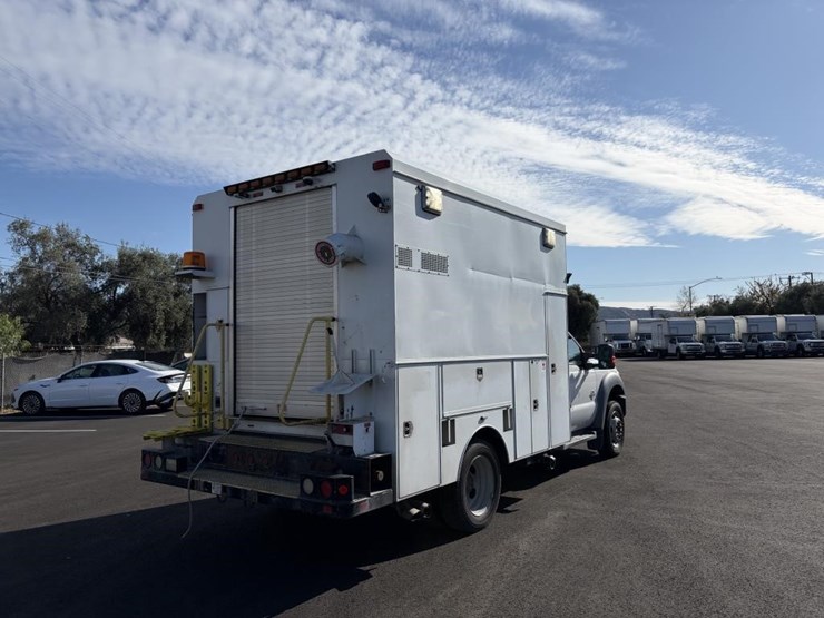 2012-ford-f550-sd-image-3