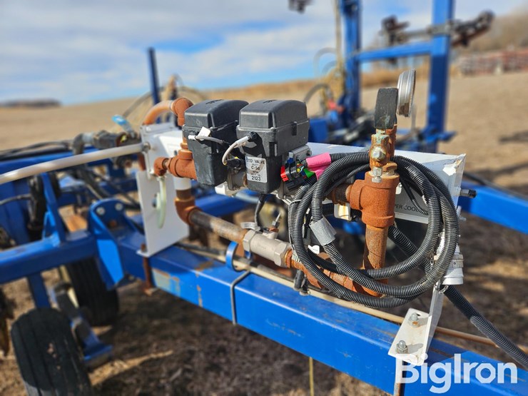 blu-jet-landwalker-image-11