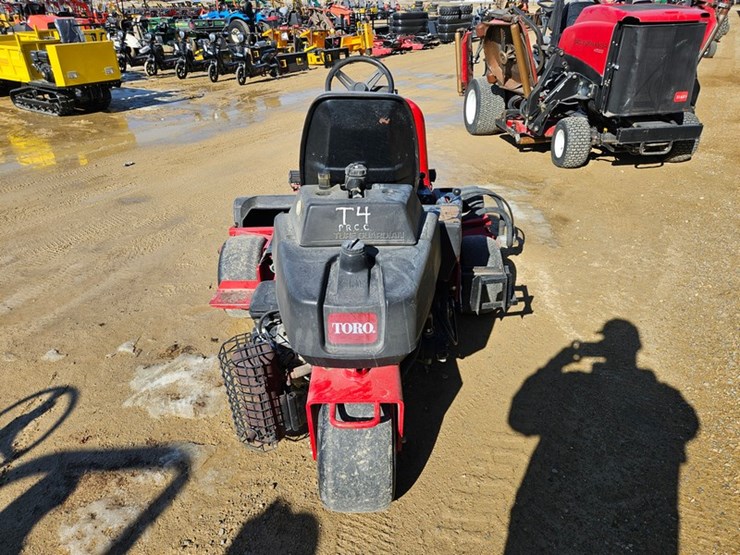 #194-•-toro-greens-mower-image-4