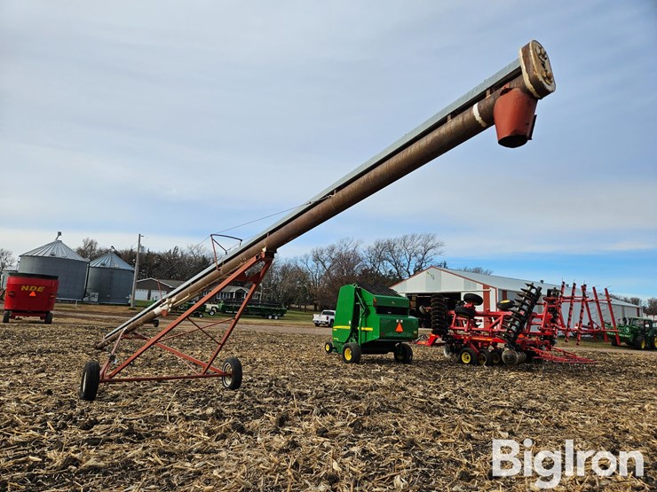 feterl-auger-image-7