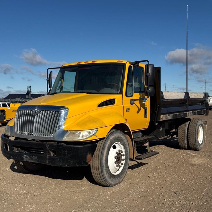 2007 INTERNATIONAL 4000