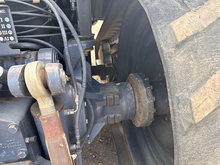 2005-cat-challenger-55-track-tractor-image-11